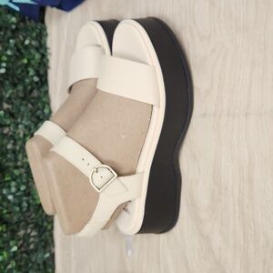 Sorel Cream Platform Sandals